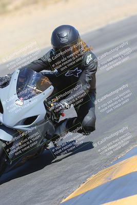 media/Mar-24-2025-Moto Forza (Mon) [[57ce5c5cff]]/3-Beginner Group/Session 3 (Turn 6 Inside)/